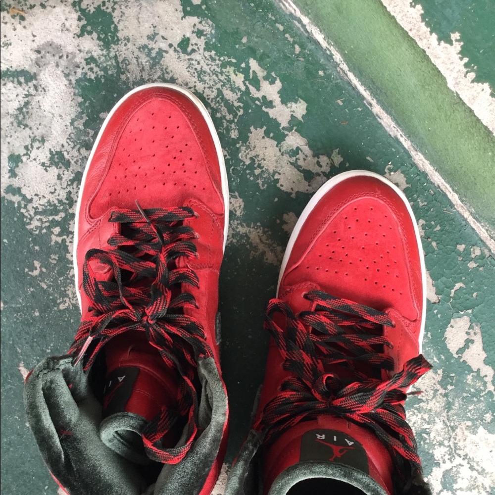 Air Jordan 1 Retro Hi Premier OG size 9 red/green - Picture 2 of 6